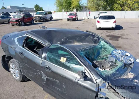 2015 Chevrolet Impala 2Lt z USA, uszkodzony, nr VIN 1G1125S39FU106959